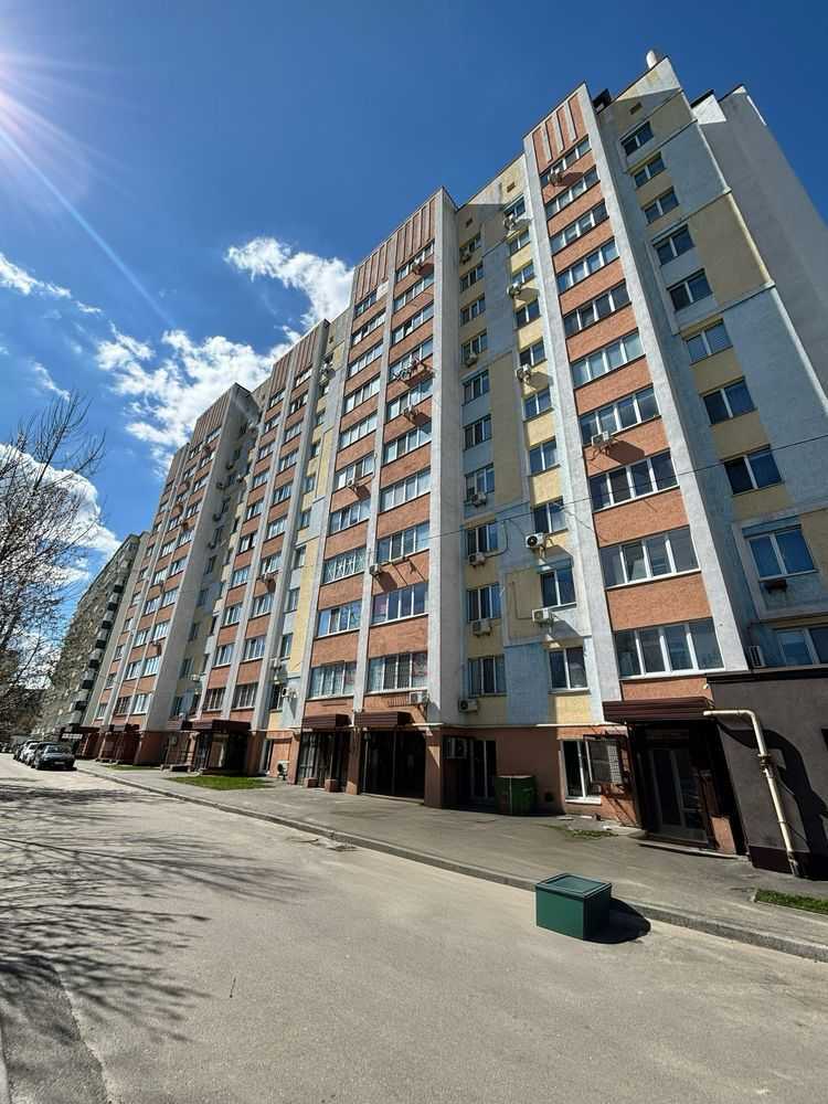 Продаж 1-кімнатної квартири 39 м², Боголюбова вул.
