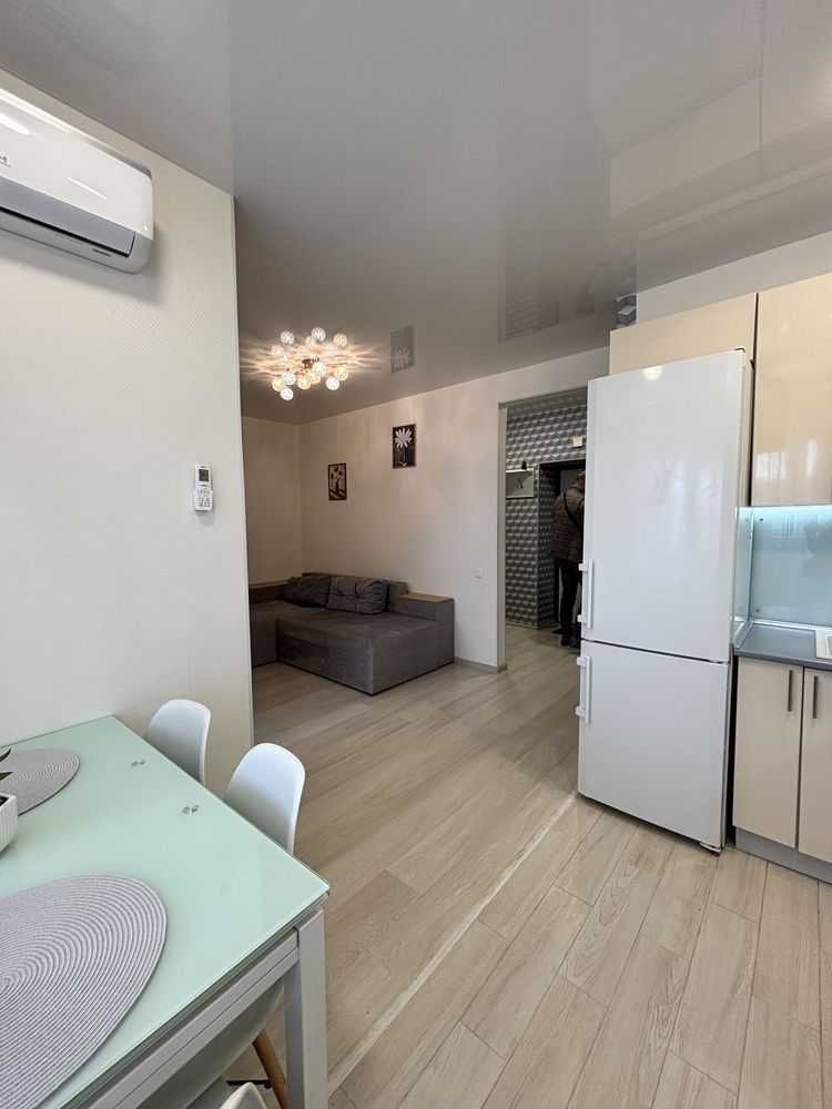 Продаж 1-кімнатної квартири 39 м², Боголюбова вул.