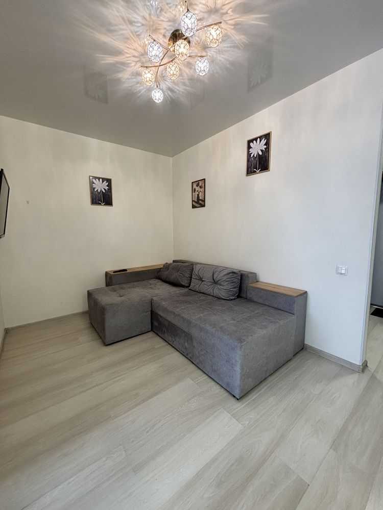 Продаж 1-кімнатної квартири 39 м², Боголюбова вул.