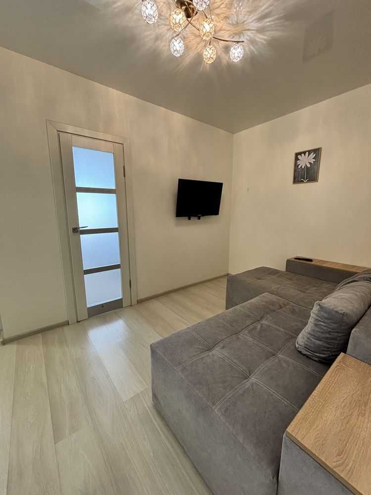 Продаж 1-кімнатної квартири 39 м², Боголюбова вул.