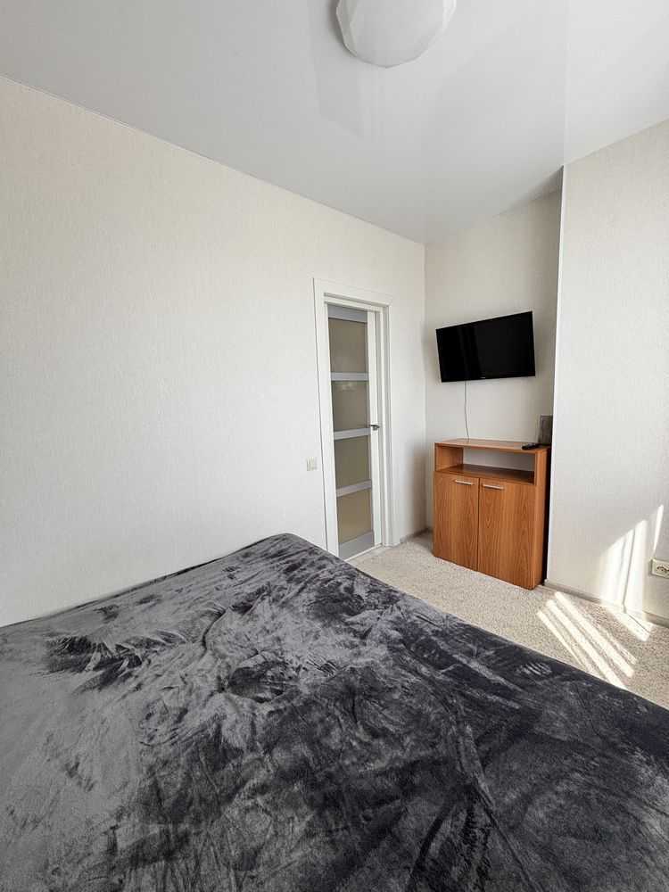 Продаж 1-кімнатної квартири 39 м², Боголюбова вул.