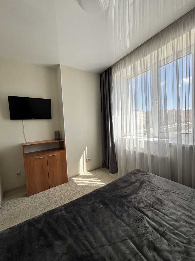 Продаж 1-кімнатної квартири 39 м², Боголюбова вул.