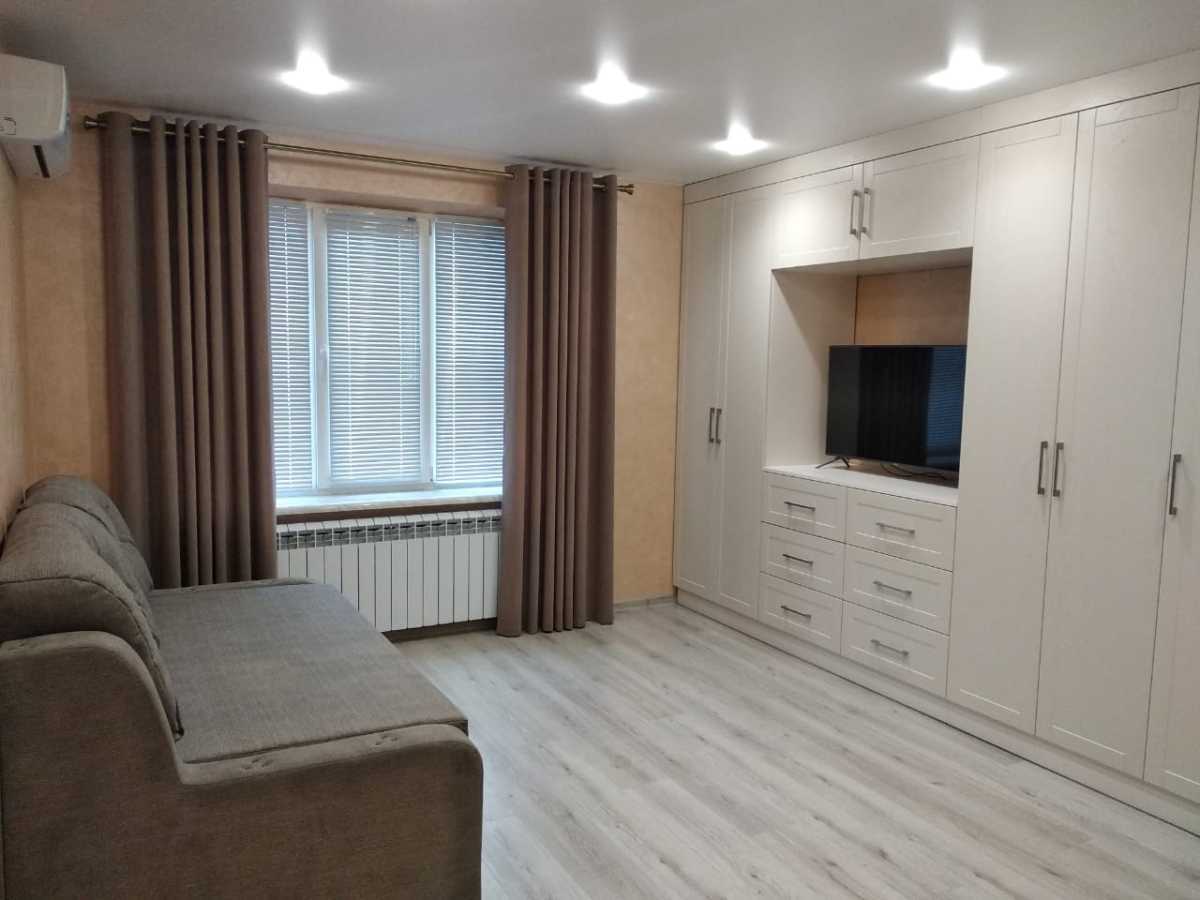 Оренда 1-кімнатної квартири 42 м², Симона Петлюри вул., 36