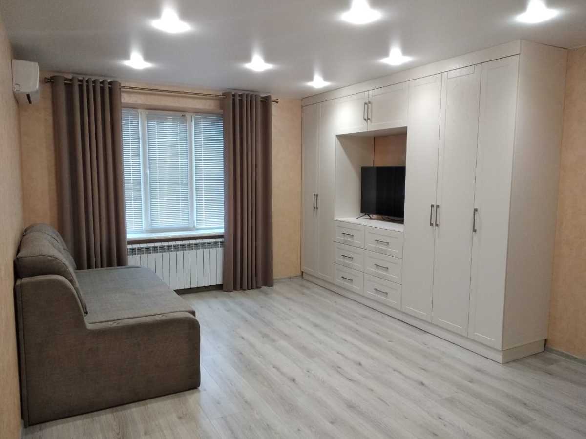 Оренда 1-кімнатної квартири 42 м², Симона Петлюри вул., 36