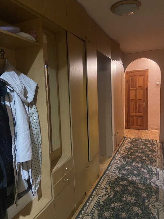 Продаж 4-кімнатної квартири 79.1 м², Інженера Бородіна вул., 5Б