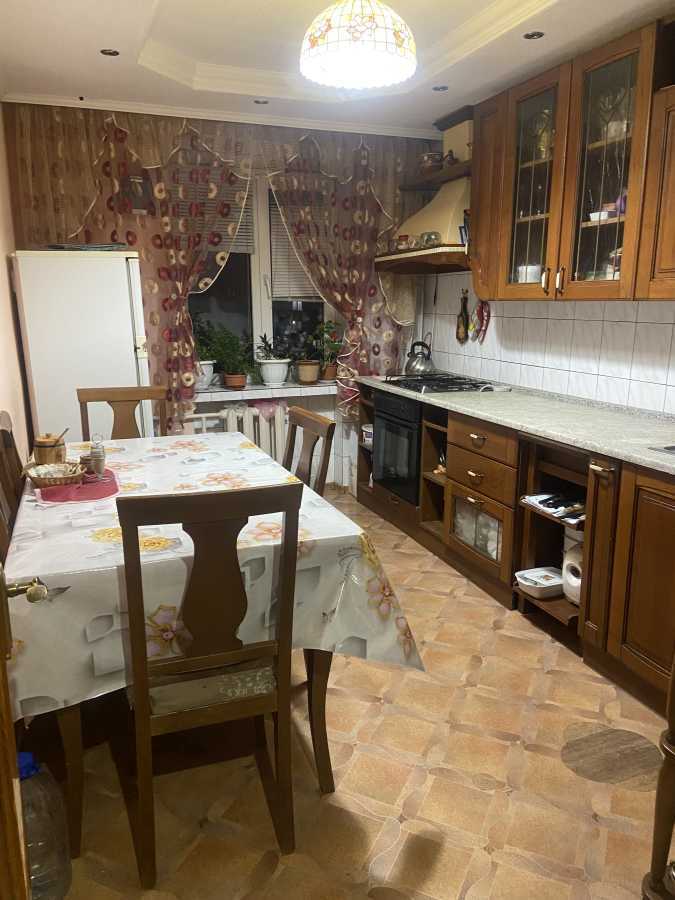 Продаж 4-кімнатної квартири 79.1 м², Інженера Бородіна вул., 5Б