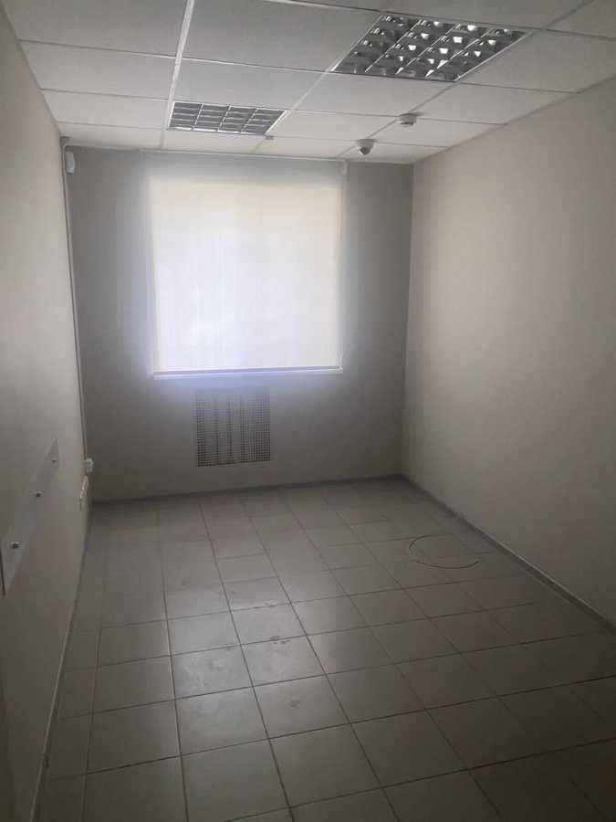 Продаж офісу 106.7 м², 40-річчя Перемоги вул., 13