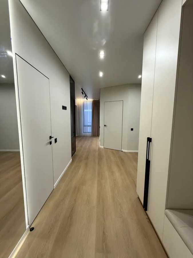 Продажа 3-комнатной квартиры 62 м², Михаила Максимовича ул., 24г