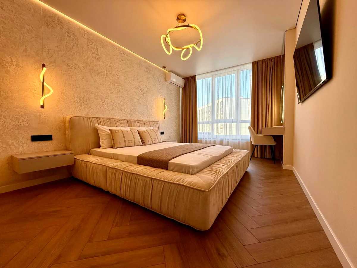 Продажа 3-комнатной квартиры 62 м², Михаила Максимовича ул., 24г