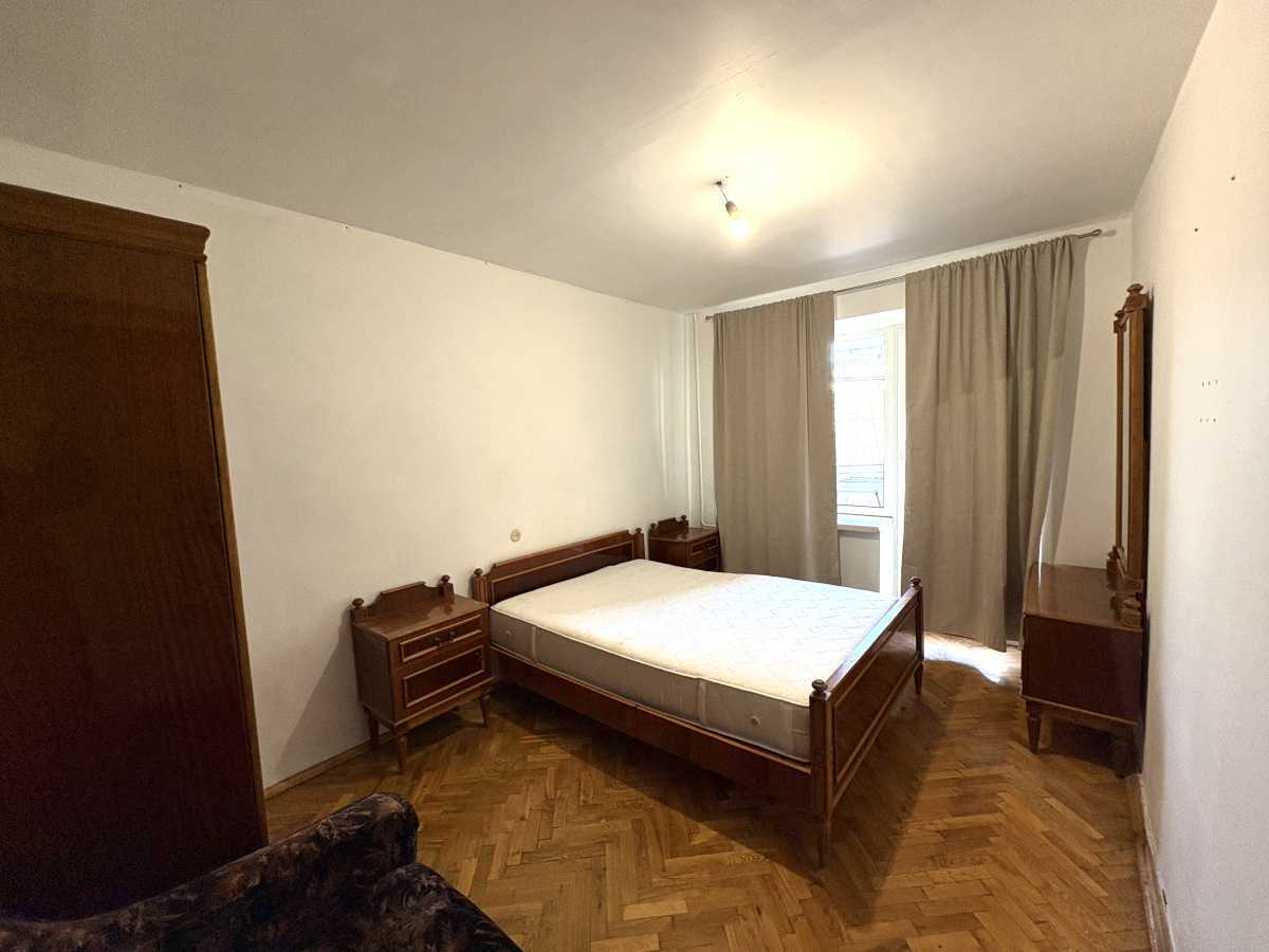 Продажа 3-комнатной квартиры 72.35 м², Хорива ул., 50