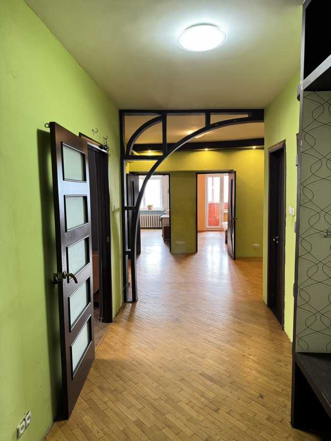 Продаж 2-кімнатної квартири 85 м², Незалежності бул., 17