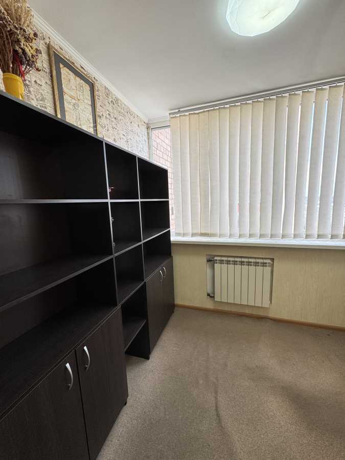 Продаж 2-кімнатної квартири 85 м², Незалежності бул., 17