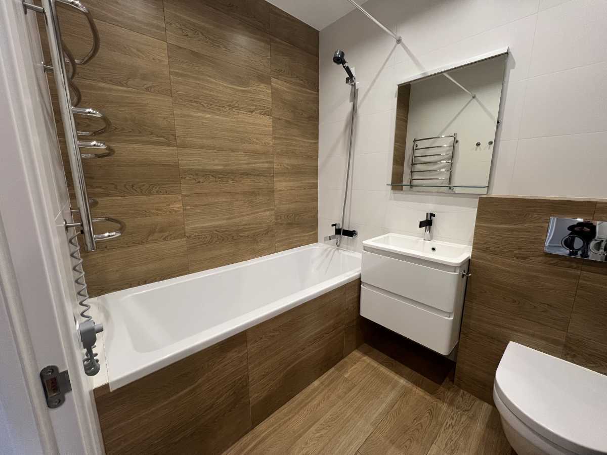 Аренда 1-комнатной квартиры 56 м², Салютная ул., 2