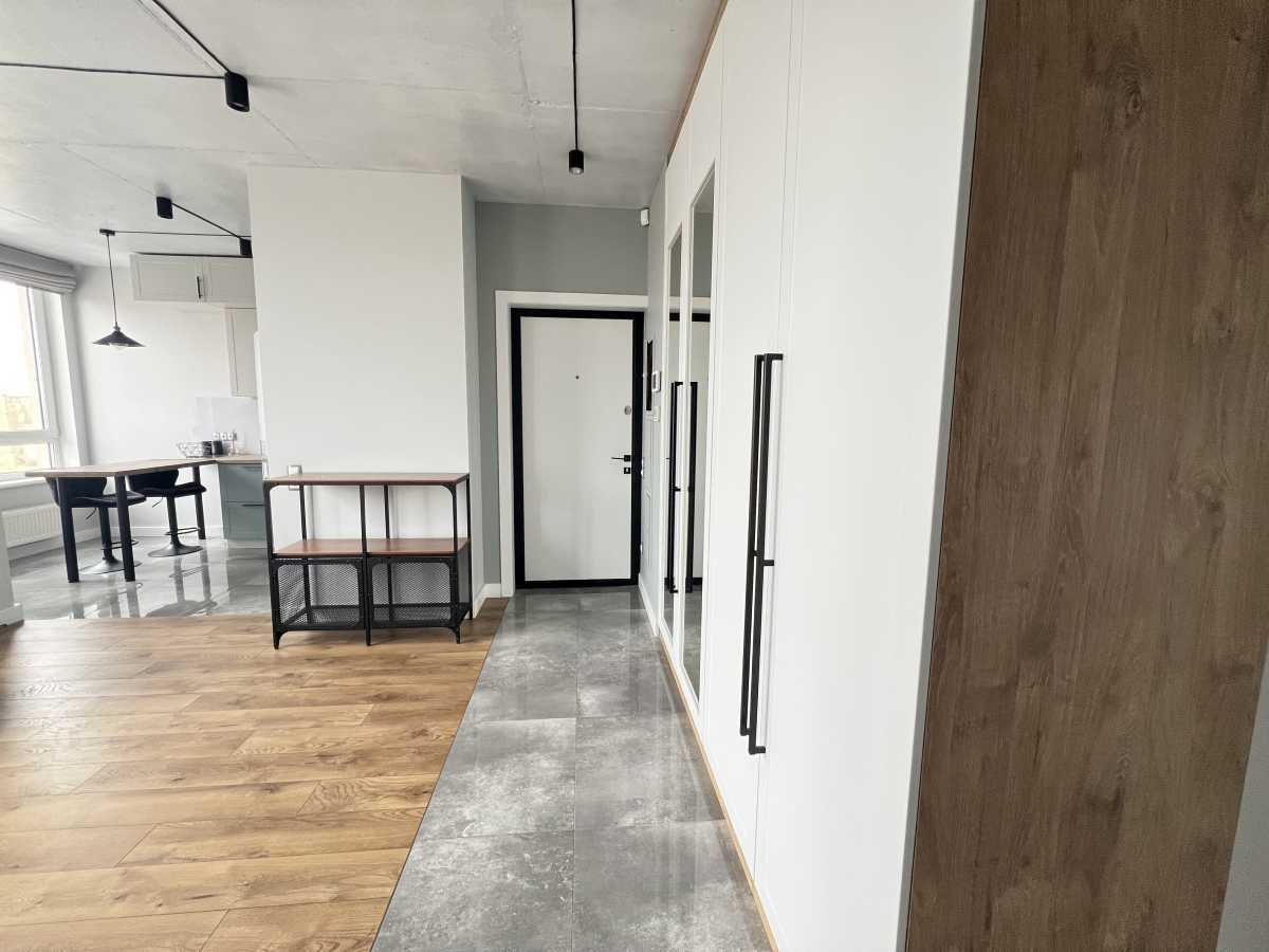 Аренда 1-комнатной квартиры 56 м², Салютная ул., 2