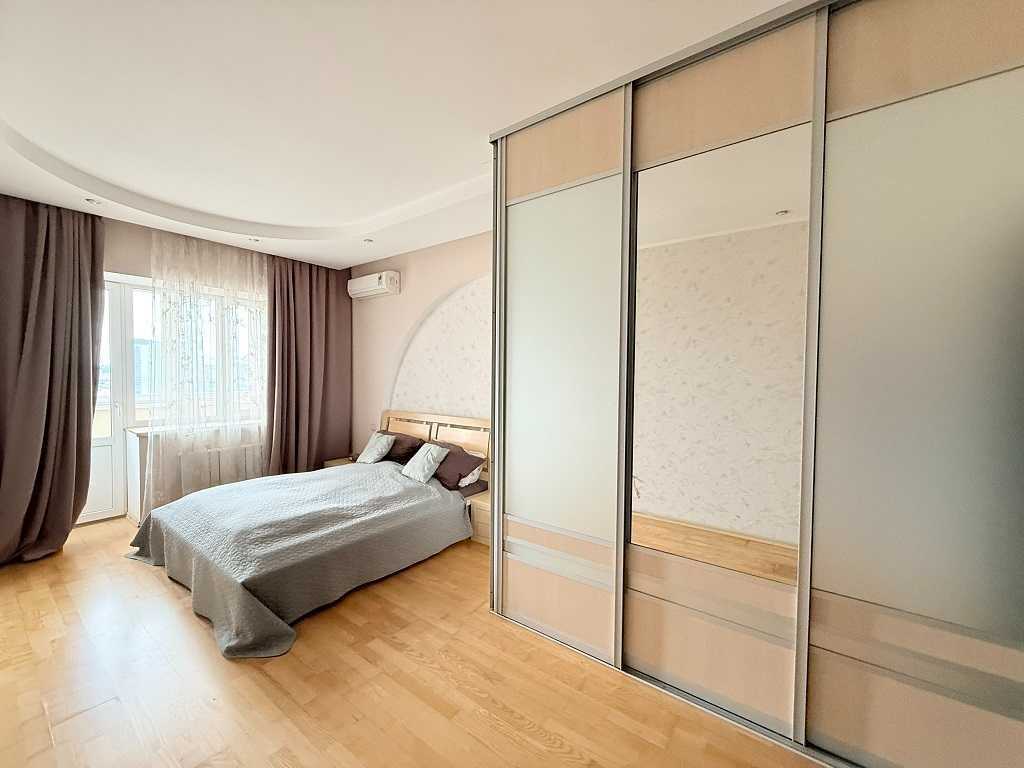 Оренда 3-кімнатної квартири 125 м², В'ячеслава Чорновола вул., 25