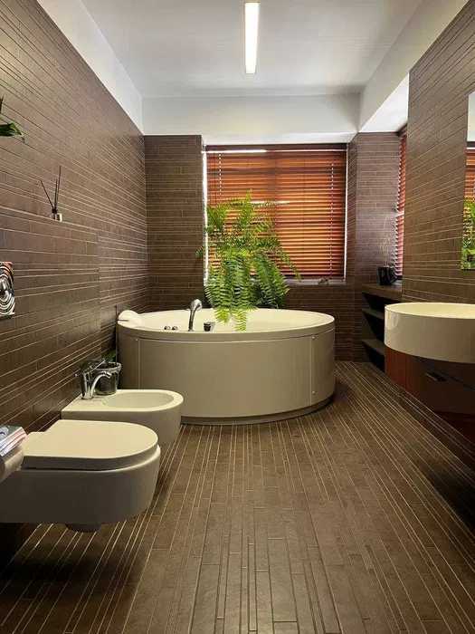 Продажа 3-комнатной квартиры 140 м², Владимира Вернадского ул., 35Б К2