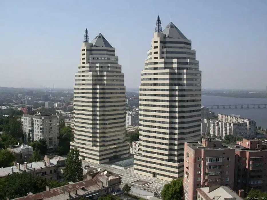 Продажа 3-комнатной квартиры 140 м², Владимира Вернадского ул., 35Б К2