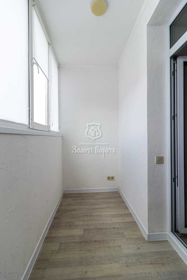 Продаж 3-кімнатної квартири 98 м², Боголюбова вул., 21