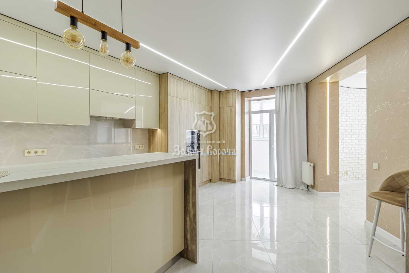 Продаж 3-кімнатної квартири 98 м², Боголюбова вул., 21