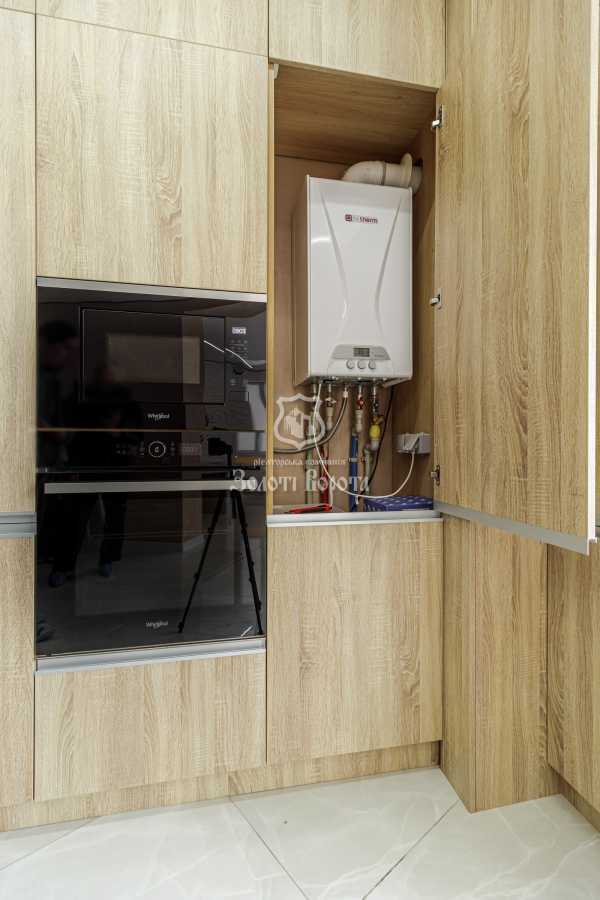 Продаж 3-кімнатної квартири 98 м², Боголюбова вул., 21