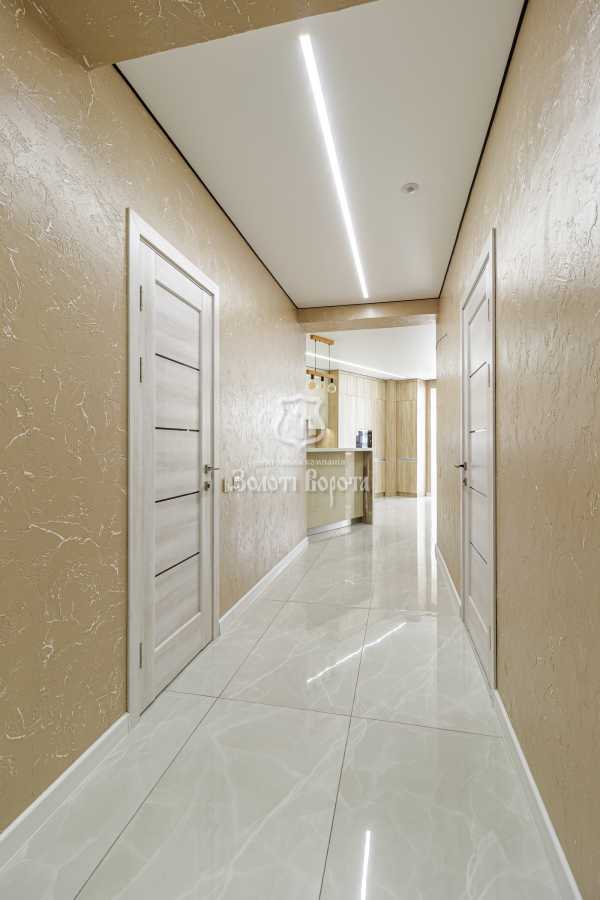 Продаж 3-кімнатної квартири 98 м², Боголюбова вул., 21