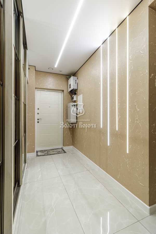 Продаж 3-кімнатної квартири 98 м², Боголюбова вул., 21