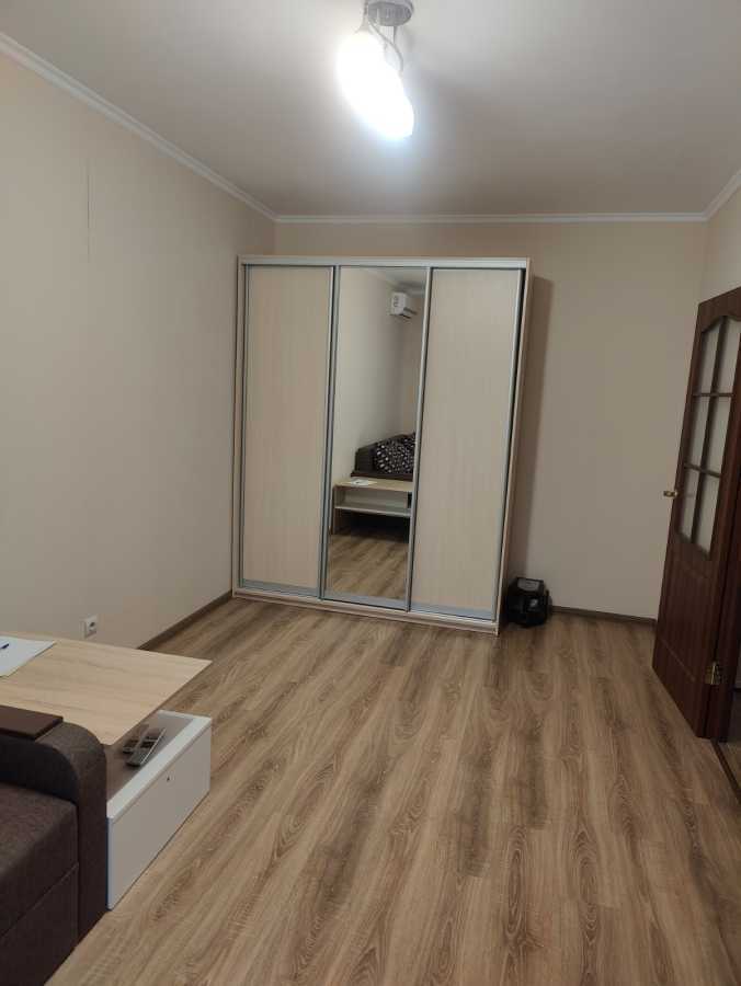 Аренда 1-комнатной квартиры 40 м², Бориса Гмыри ул., 14 (ЖД ГАЛИЦКИЙ)