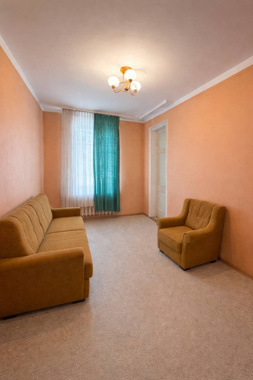 Продажа 3-комнатной квартиры 65.5 м², Адмиральский просп., 3