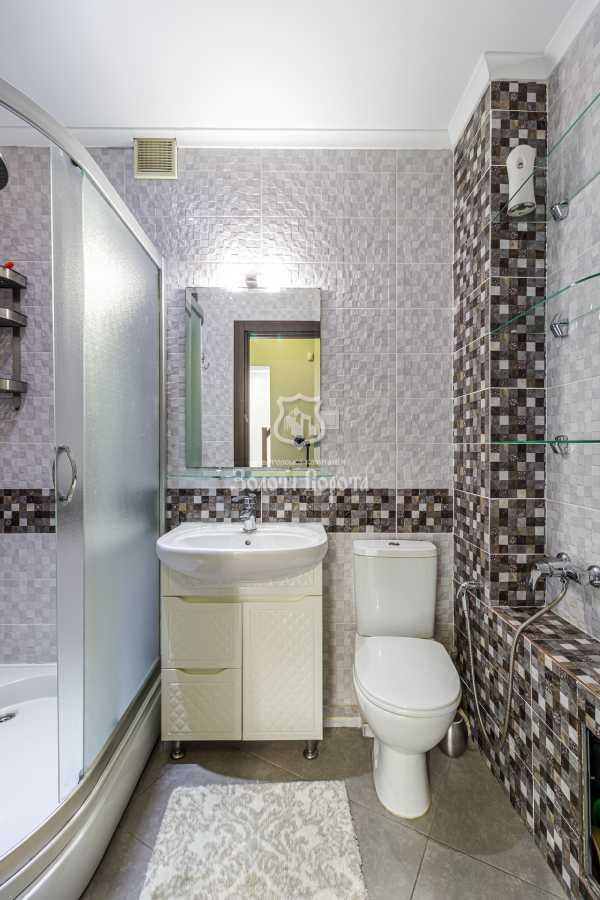 Продаж 4-кімнатної квартири 106.2 м², Південна, 7