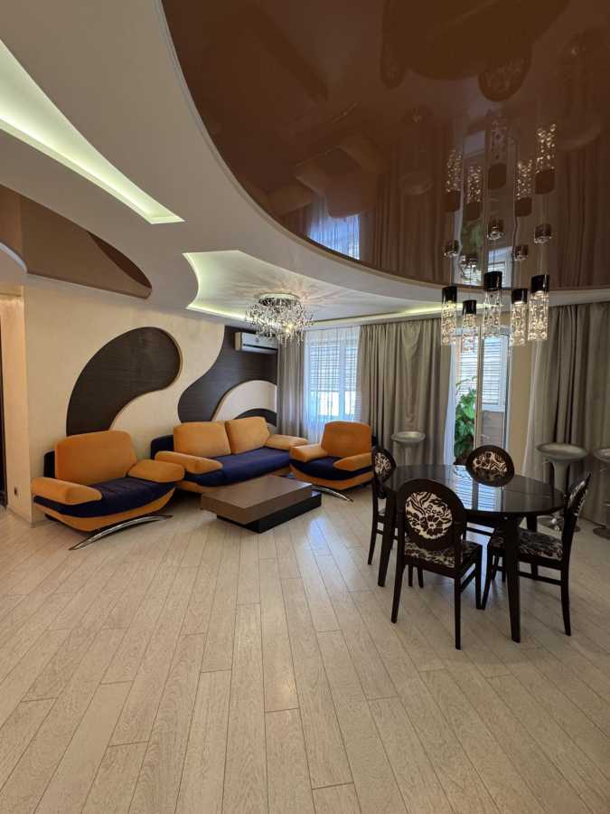 Продаж 3-кімнатної квартири 90 м², Ядова Сергея вул.