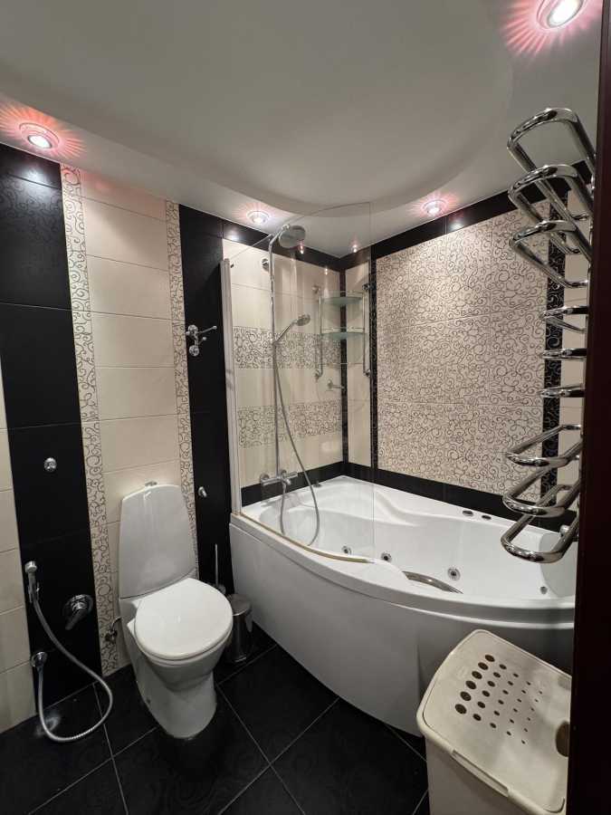 Продаж 3-кімнатної квартири 90 м², Ядова Сергея вул.