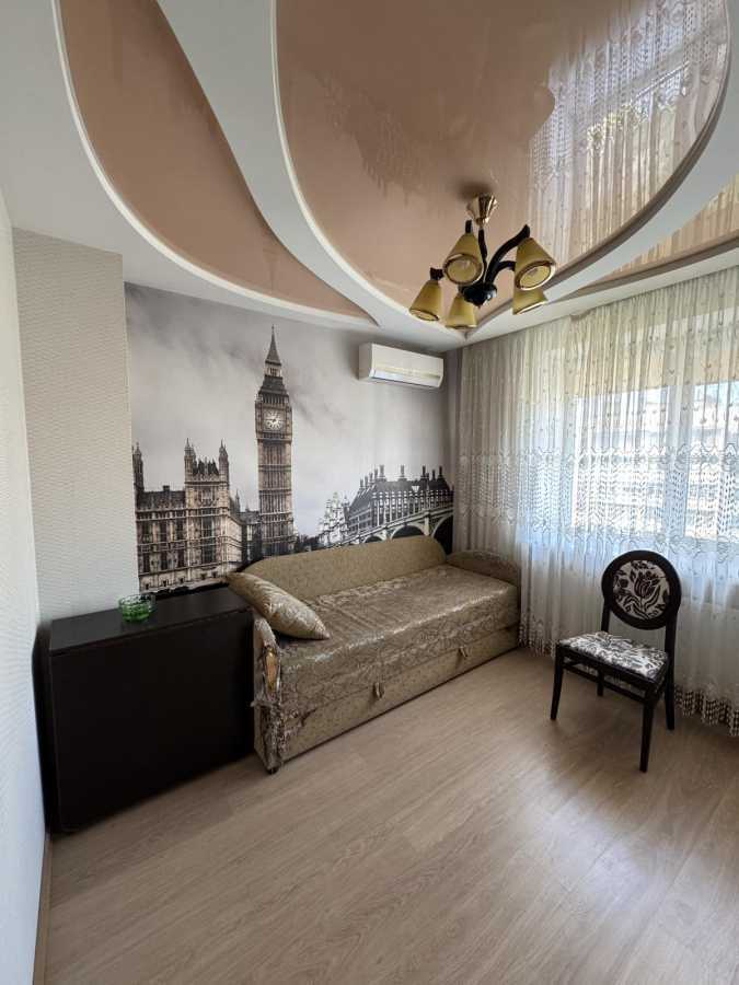 Продаж 3-кімнатної квартири 90 м², Ядова Сергея вул.