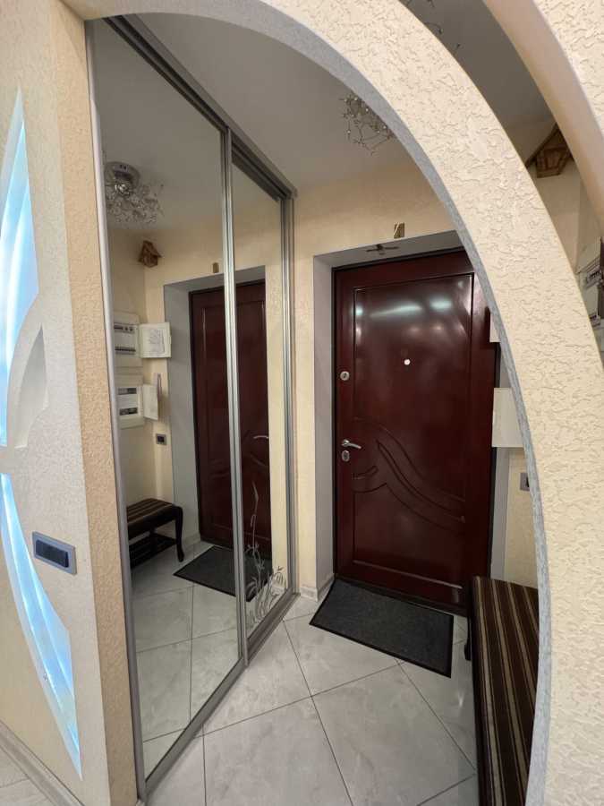 Продаж 3-кімнатної квартири 90 м², Ядова Сергея вул.
