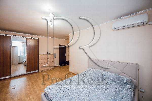 Продаж 1-кімнатної квартири 45 м², Дениса Рачінського, 25А