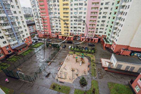 Продаж 1-кімнатної квартири 45 м², Дениса Рачінського, 25А