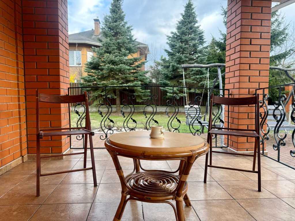 Оренда 4-кімнатної квартири 187 м², Леси Украинки