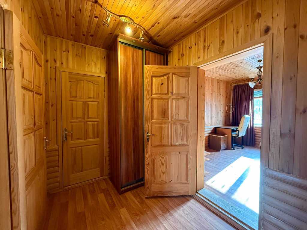 Оренда 4-кімнатної квартири 187 м², Леси Украинки