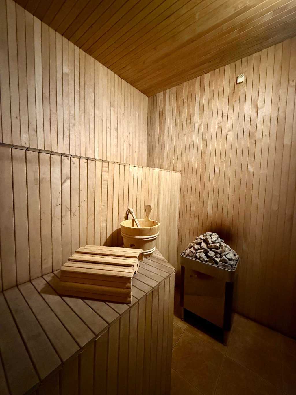 Оренда 4-кімнатної квартири 187 м², Леси Украинки