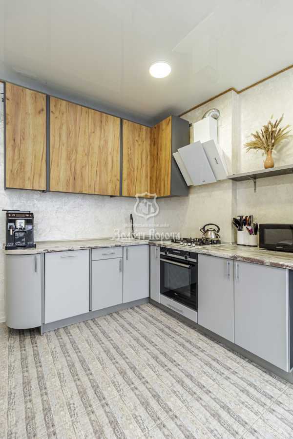 Продаж 2-кімнатної квартири 68 м², Львівська вул., 1