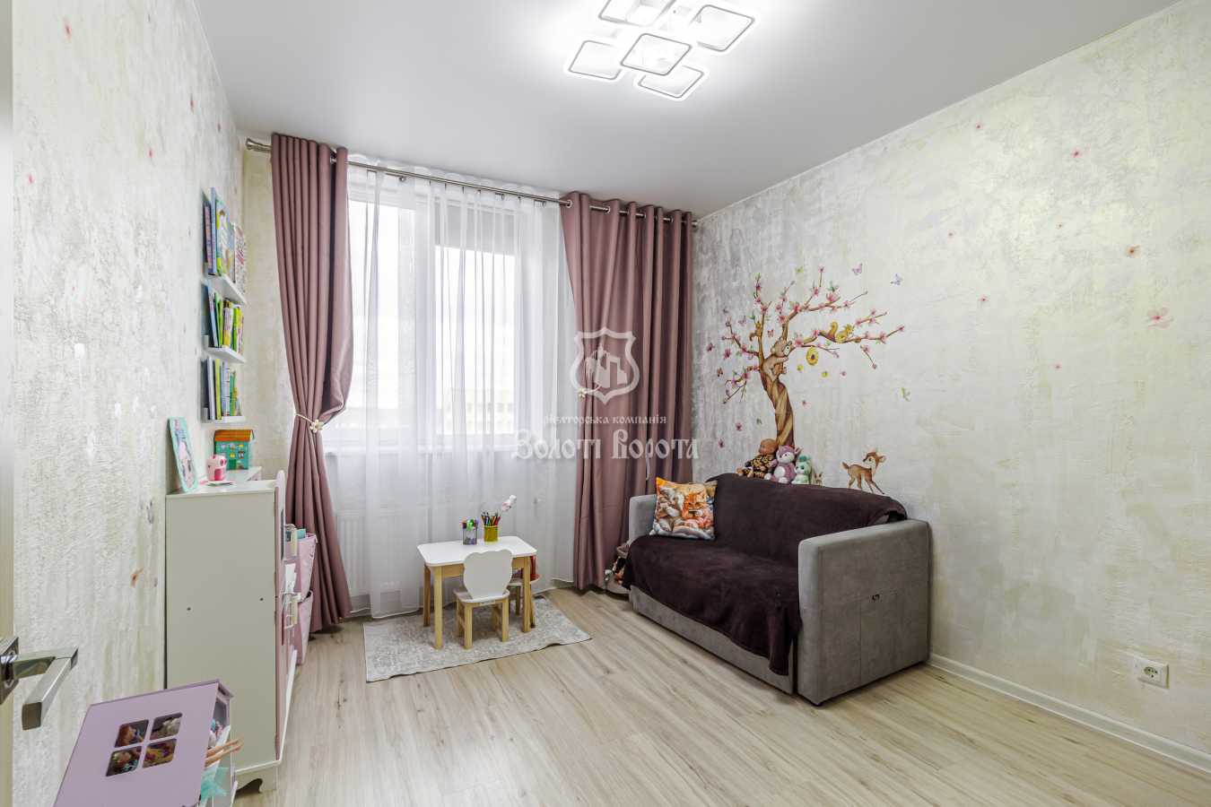 Продаж 2-кімнатної квартири 68 м², Львівська вул., 1