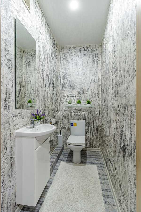 Продаж 2-кімнатної квартири 68 м², Львівська вул., 1