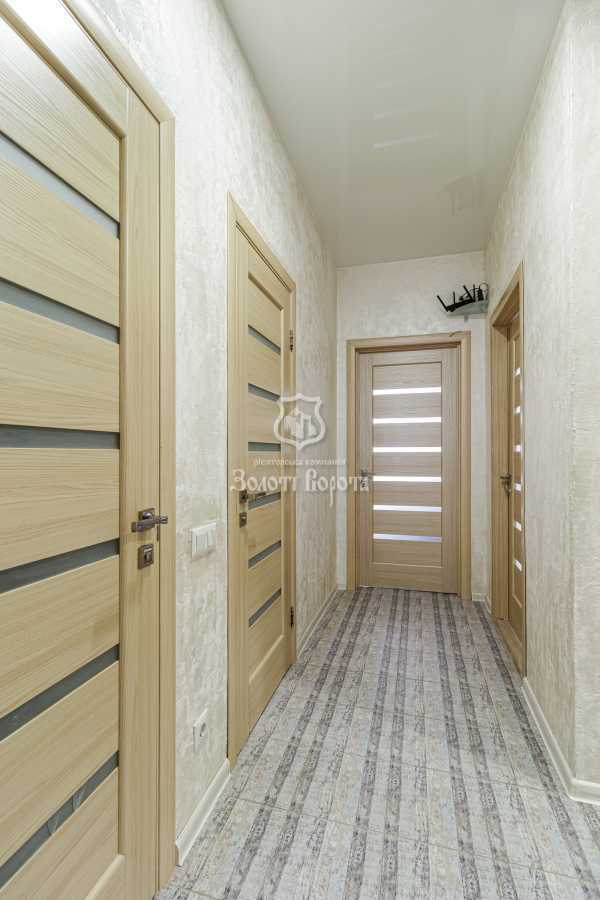 Продаж 2-кімнатної квартири 68 м², Львівська вул., 1