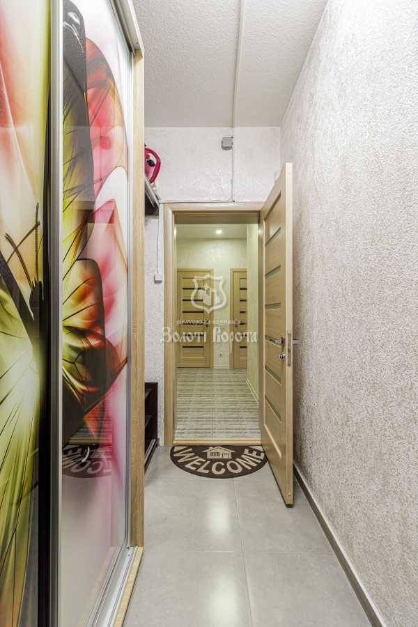 Продаж 2-кімнатної квартири 68 м², Львівська вул., 1