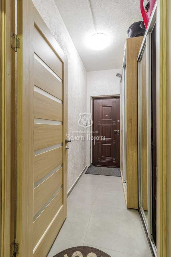 Продаж 2-кімнатної квартири 68 м², Львівська вул., 1