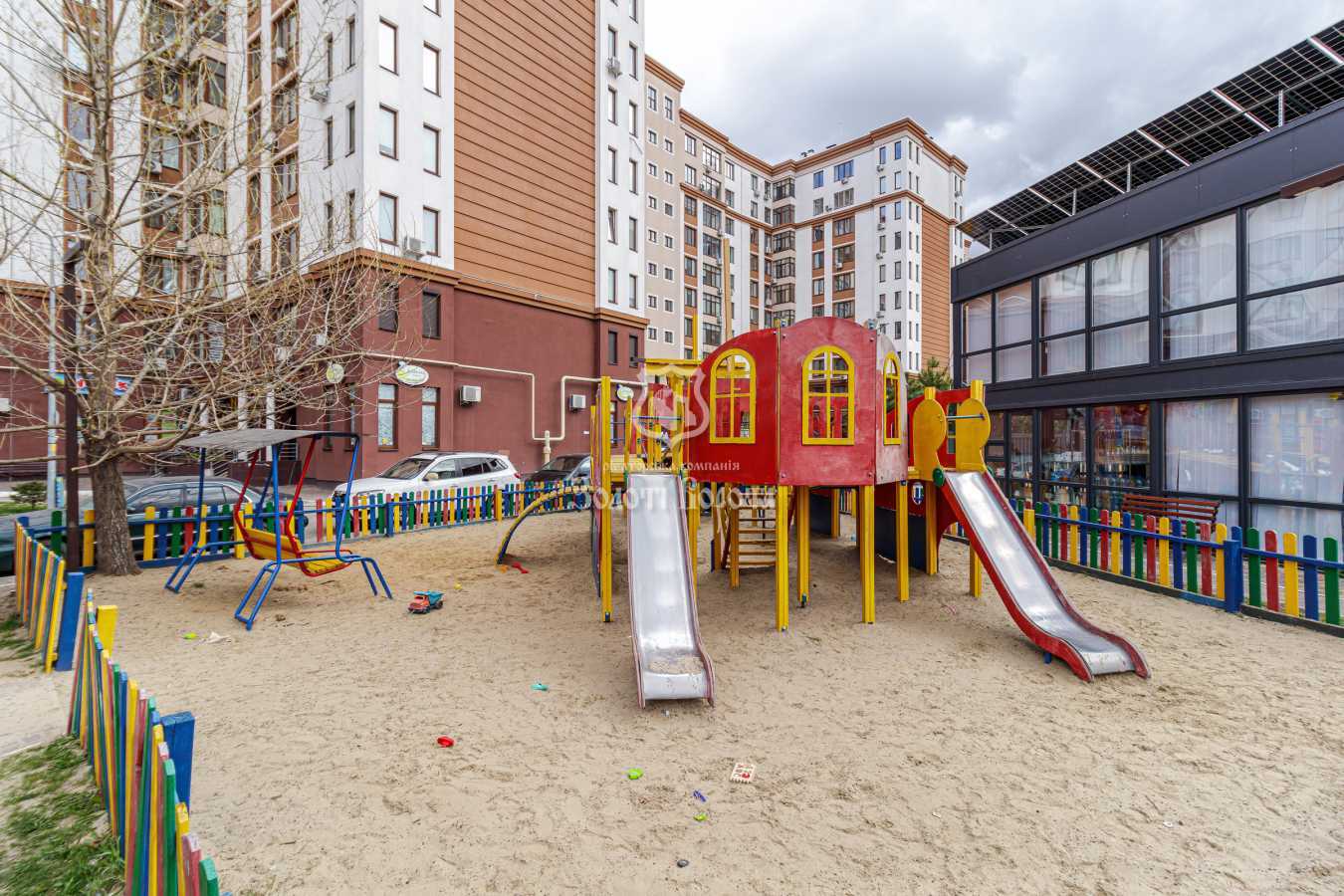 Продаж 2-кімнатної квартири 68 м², Львівська вул., 1