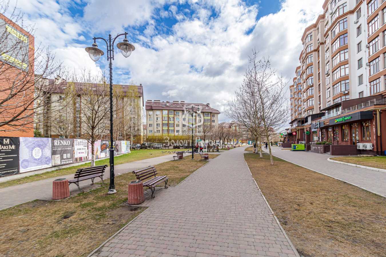 Продаж 2-кімнатної квартири 68 м², Львівська вул., 1