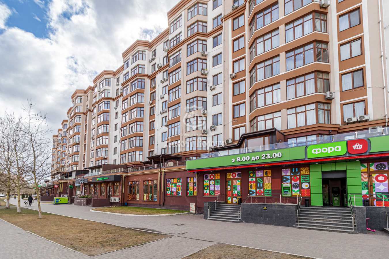 Продаж 2-кімнатної квартири 68 м², Львівська вул., 1