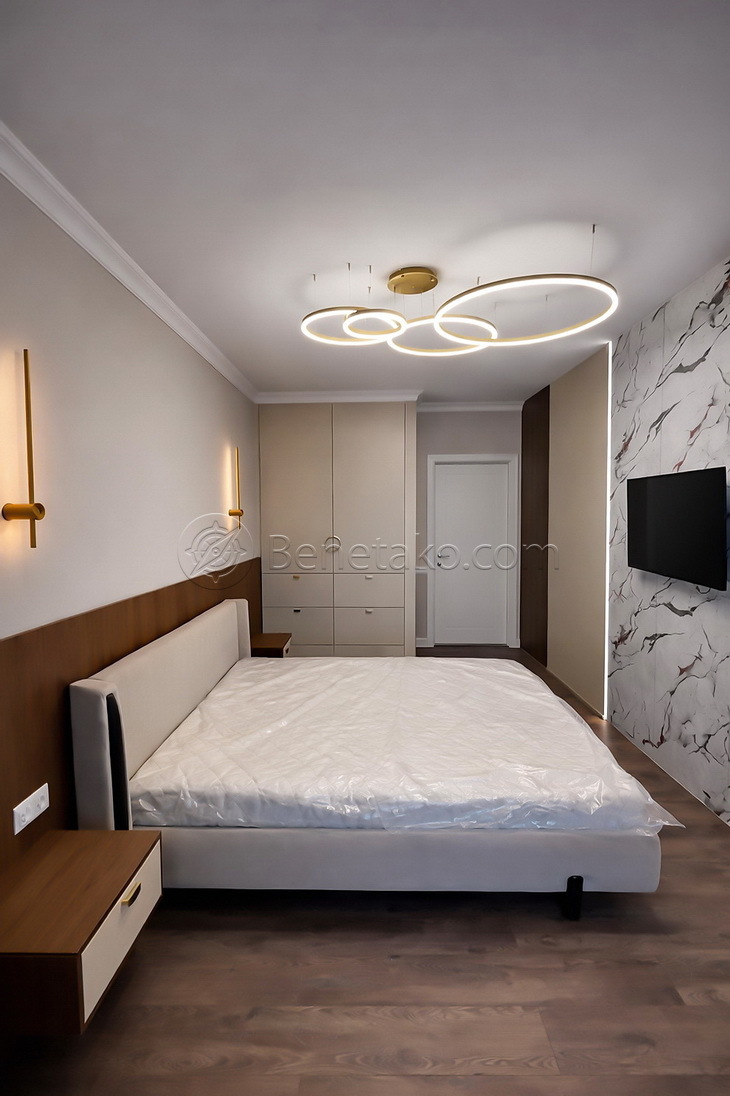 Продаж 3-кімнатної квартири 67 м², Светлая вул., Генуэзская, 1/1