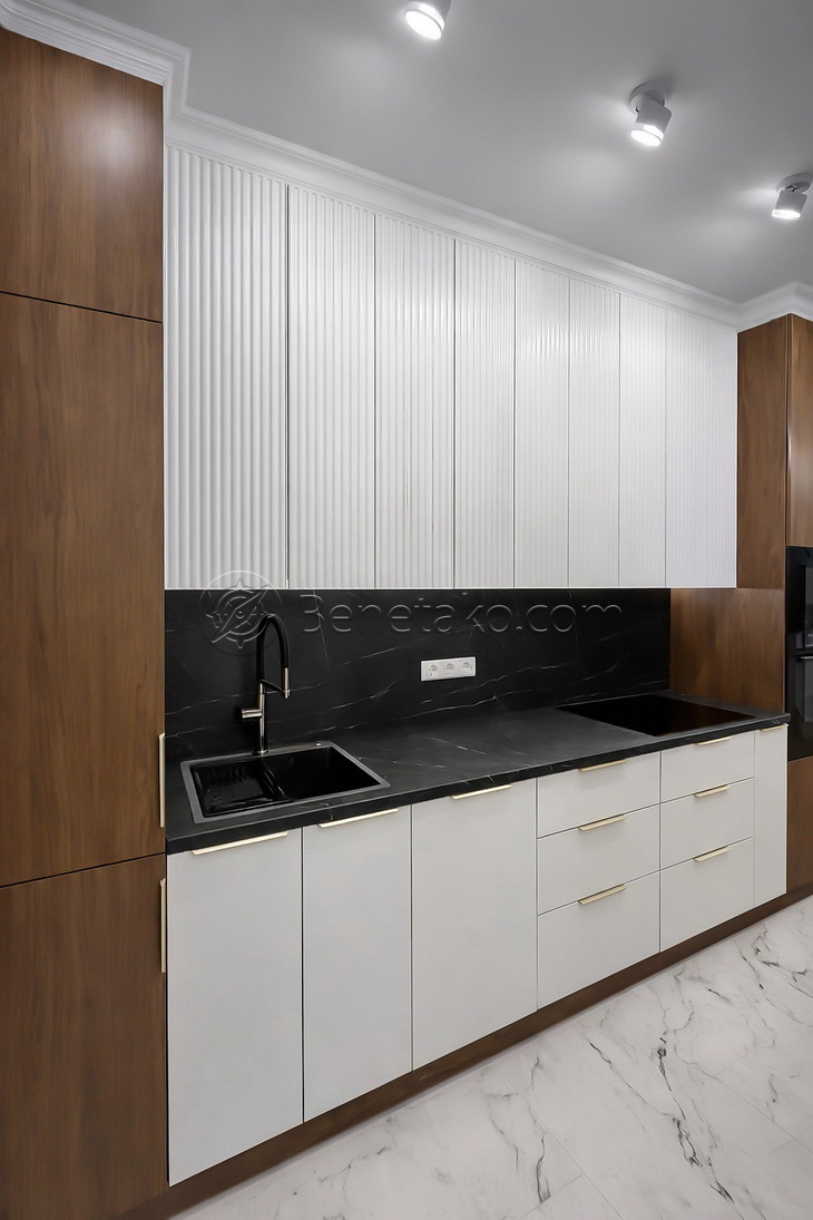 Продаж 3-кімнатної квартири 67 м², Светлая вул., Генуэзская, 1/1