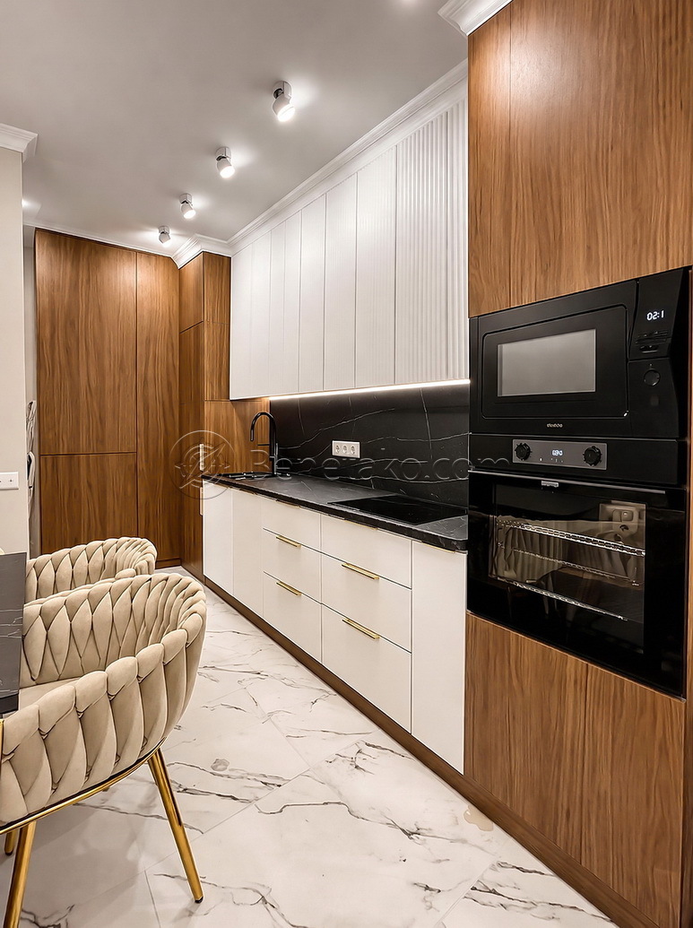 Продаж 3-кімнатної квартири 67 м², Светлая вул., Генуэзская, 1/1